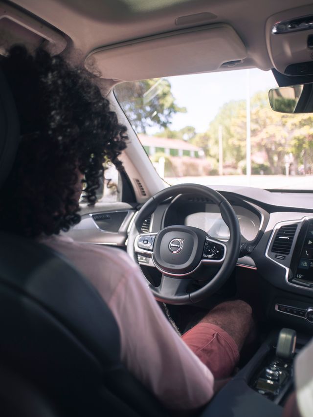 Volvo Güvenliği ve Motor Seçenekleri
